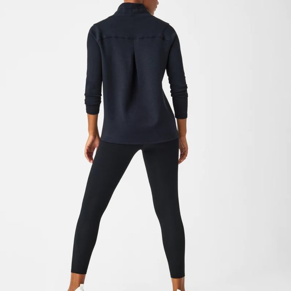 SPANX Black Air Essentials - Picture 2 of 9